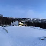Vila Modern House Secluded In Nature